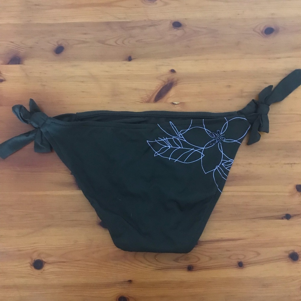 New Medium Mossimo Olive Green Bikini Bottoms